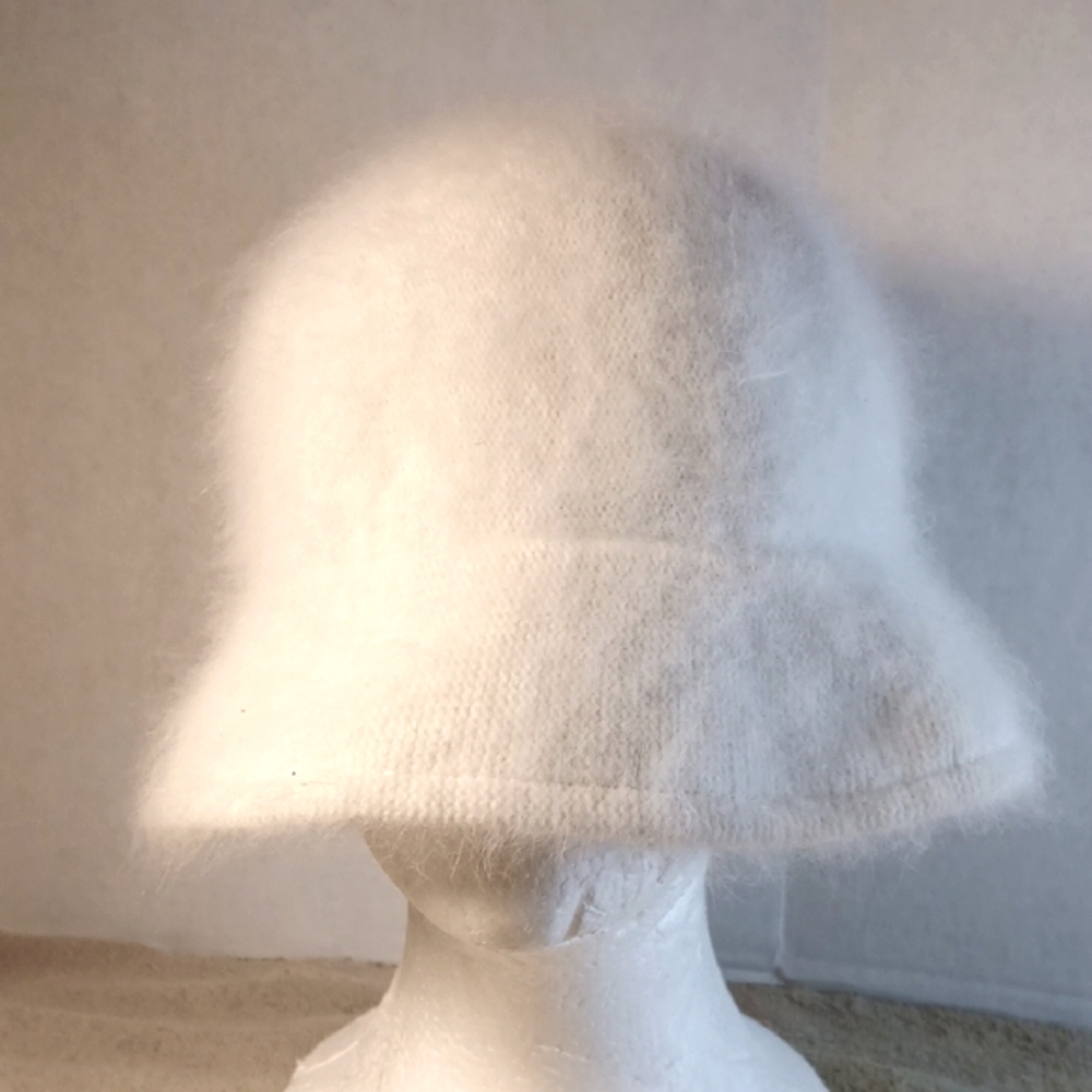 Vintage Arlin White Angora Blend Bucket Hat